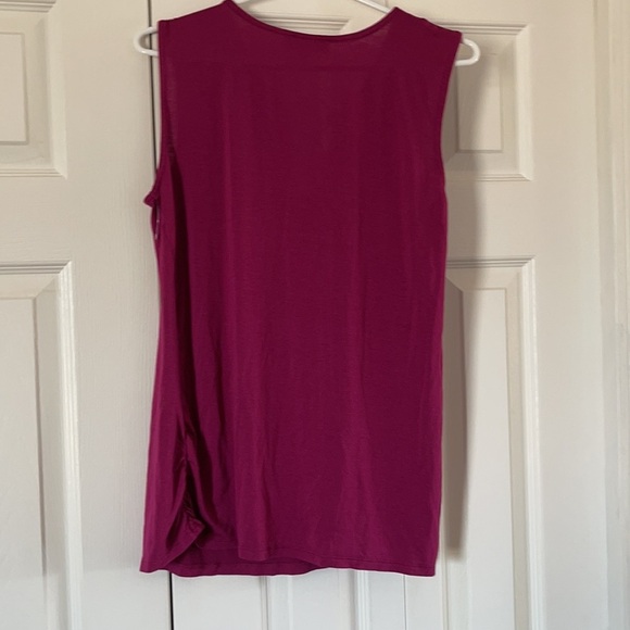 Gorgeous Lily Morgan tank top size XL🥰 - Picture 2 of 3